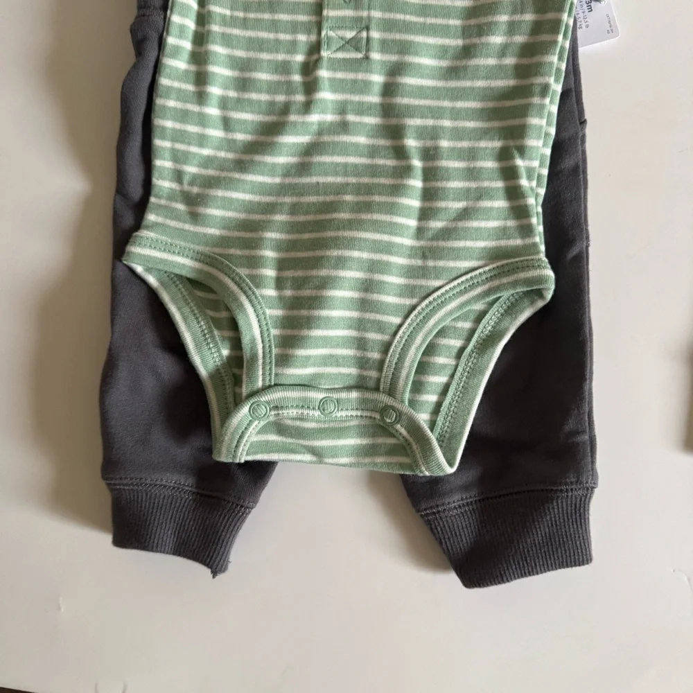 Carter's Sets Bodysuit and Jogger NEW
